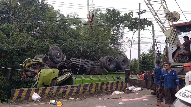 Identitas 4 Korban Tewas Kecelakaan di Probolinggo