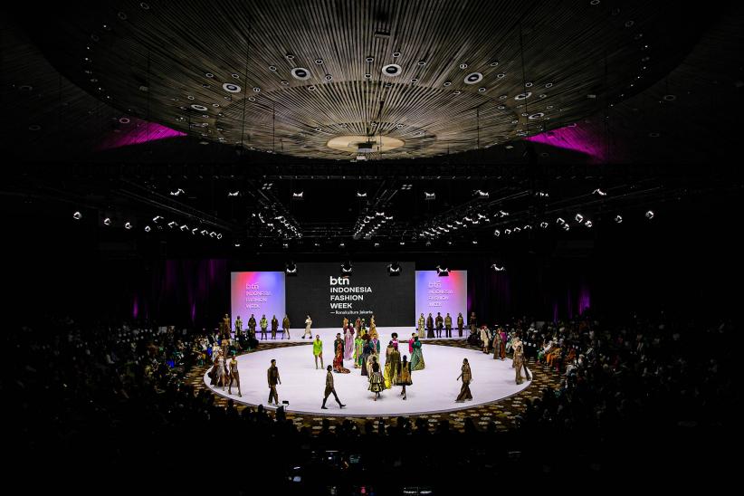 Melihat Karya Desainer Lokal di Indonesia Fashion Week 2025 - Bagian 2