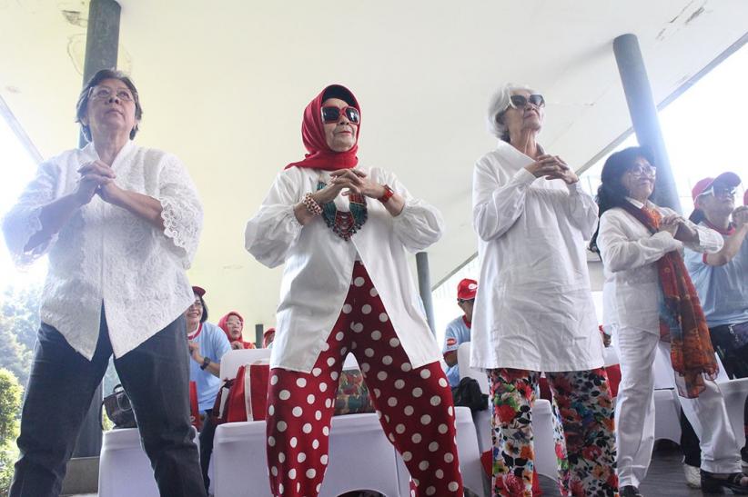 Semangat Para Lansia dalam Menjaga Kesehatan - Bagian 4