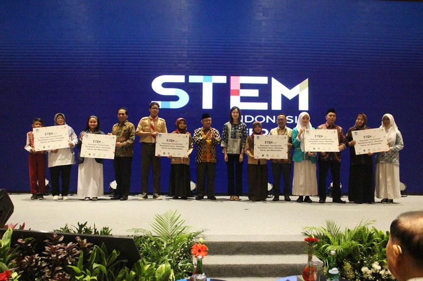 Inisiatif Nasional “STEM Indonesia Cerdas” Perkuat Fondasi Kecakapan AI - Bagian 4