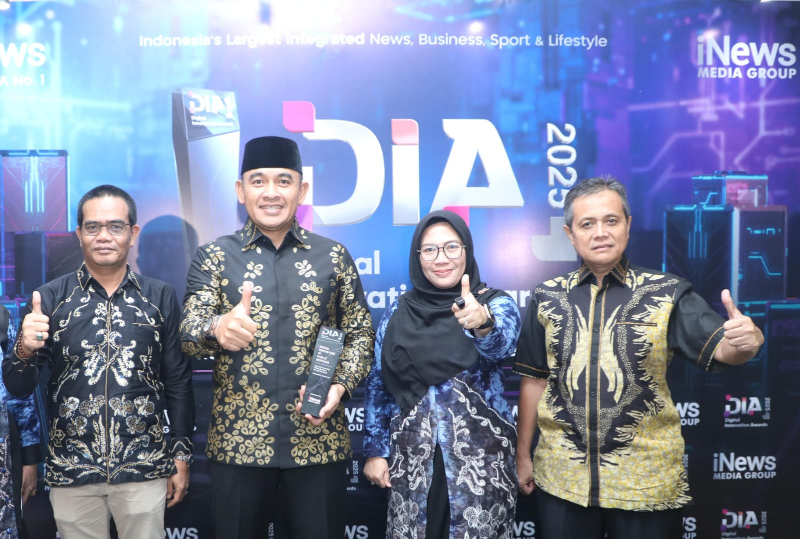 Bupati Tanah Laut Raih Digital Innovation Awards 2025 melalui Program Silakas
