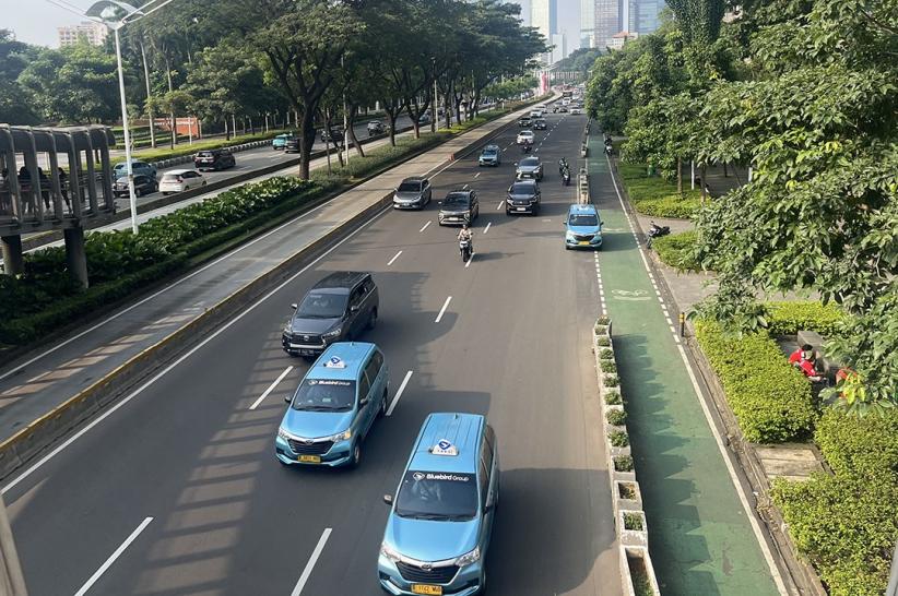 Suasana Lalu Lintas Jakarta Ramai Lancar saat Libur Panjang Kenaikan Yesus Kristus - Bagian 2