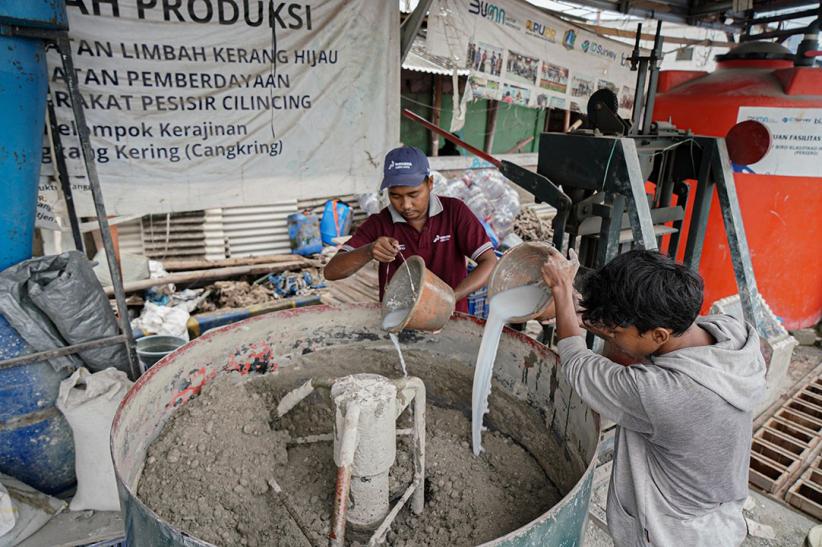 Nelayan Cilincing Daur Ulang Limbah Cangkang Kerang Jadi Material Bangunan - Bagian 5