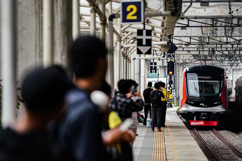 Perdana! KRL CLI-125 Resmi Beroperasi, Sekali Angkut 3.400 Penumpang - Bagian 1