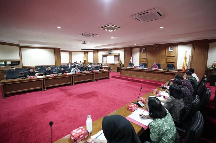title Raker bersama Diskominfo, Komisi II DPRD Badung Minta Maksimalkan Anggaran Raker bersama Diskominfo, Komisi II DPRD Badung Minta Maksimalkan Anggaran