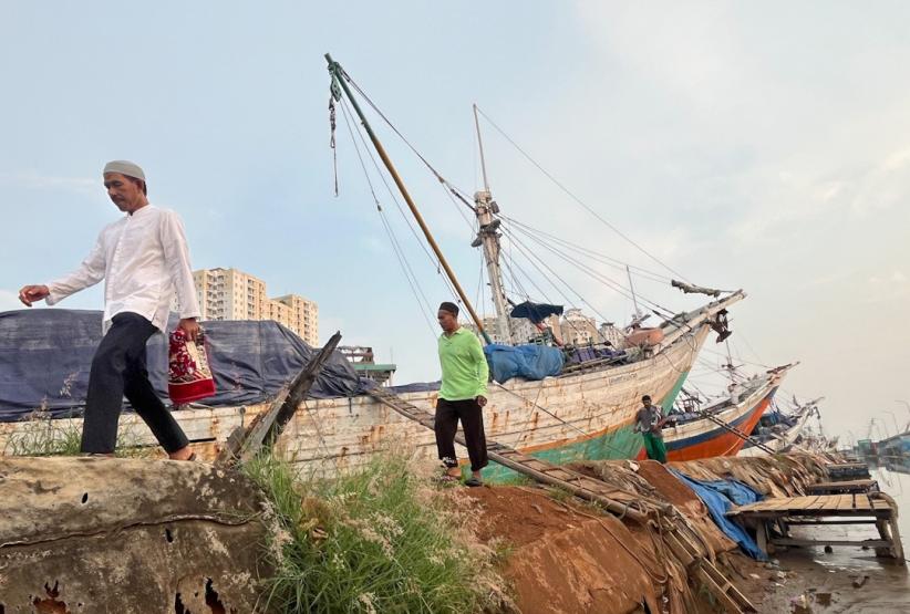 Gegara Banjir Rob, Sholat Iduladha 1446 H di Pelabuhan Sunda Kelapa Dipindah - Bagian 5