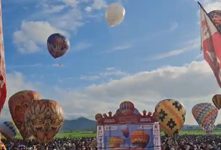Meriah! Festival Balon Udara Perdana di Tulungagung Diikuti 19 Tim dari Luar Kota