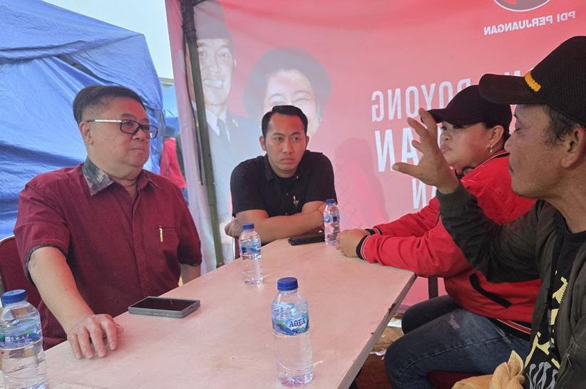 Penyerahan Bantuan untuk Korban Kebakaran Kapuk Muara  - Bagian 2