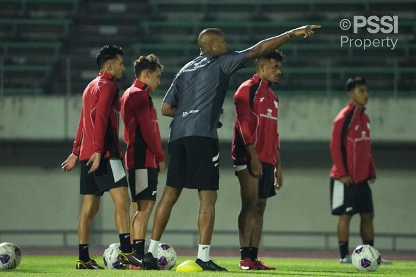 Intip Latihan Skuad Garuda Jelang Laga Timnas Indonesia vs Jepang - Bagian 1