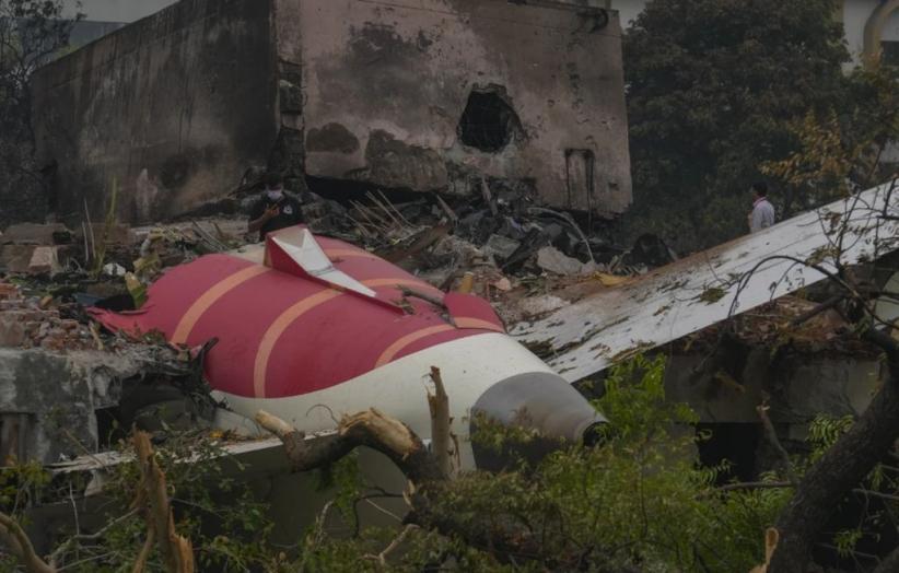 Profil 2 Pilot Pesawat Air India yang Jatuh Tewaskan 260 Orang