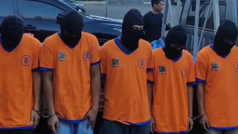 Preman Berkedok Ormas Serobot dan Kuasai Bangunan di Surabaya, 5 Orang Ditangkap