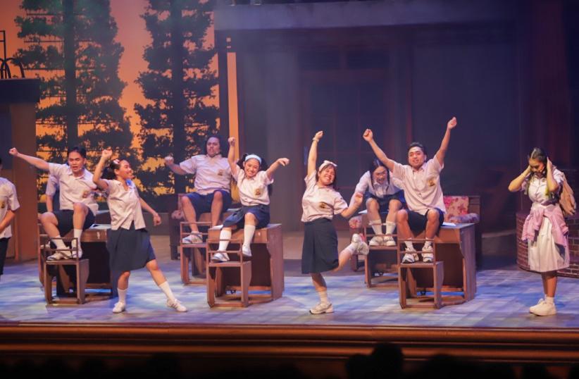 Keseruan Panggung Musikal Keluarga Cemara - Bagian 3