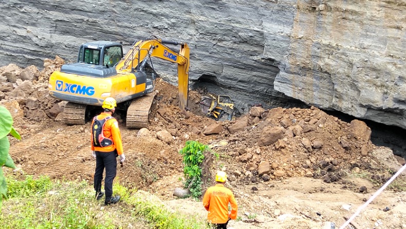 Kronologi Longsor Galian C di Harjamukti Cirebon, 2 Korban Tewas Dievakuasi