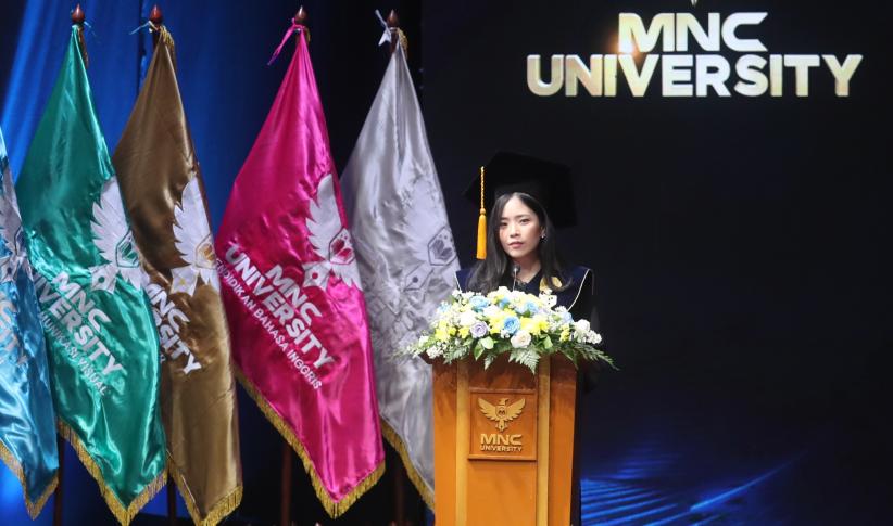 Foto-Foto Wisuda ke-3 MNC University  - Bagian 3