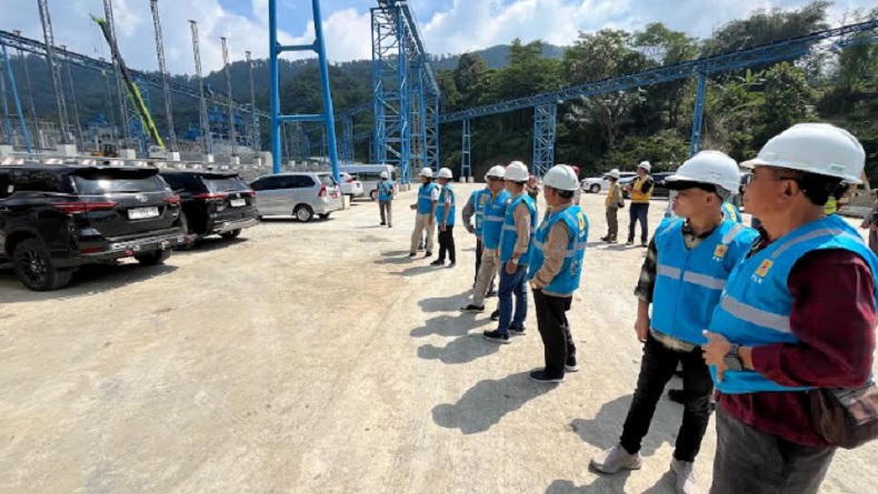 24 Rumah Rusak Dampak Penambangan Gunung Karang Proyek PLTA Upper Cisokan