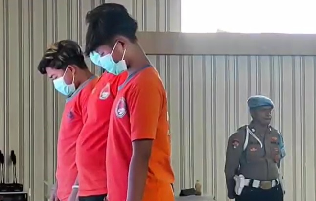 4 Oknum Bonek Ditangkap usai Keroyok Warga hingga Rusak Mobil di Surabaya