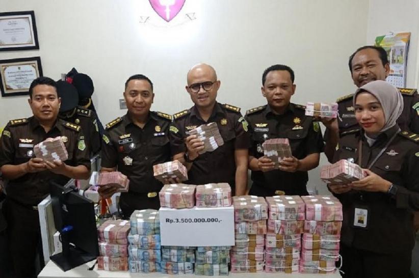 Tersangka Korupsi Dana Desa di Padangsidimpuan Kembalikan Rp3,5 Miliar ke Kejati Sumut