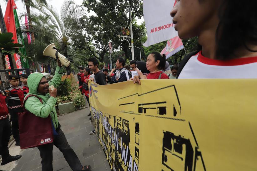 Aksi Solidaritas Warga Rusunawa Pesakih, Tuntut Hapus Tunggakan Sewa! - Bagian 2