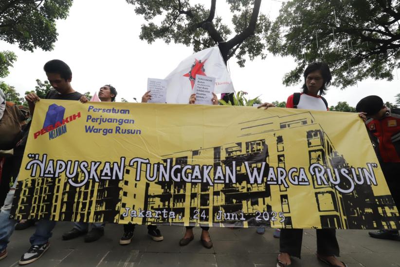 Aksi Solidaritas Warga Rusunawa Pesakih, Tuntut Hapus Tunggakan Sewa! - Bagian 3