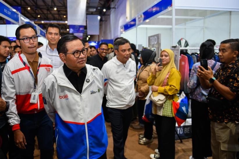 Pramono Anung Pamer BIB BTN Jakim 2025 Bernomor DKI-01 - Bagian 4