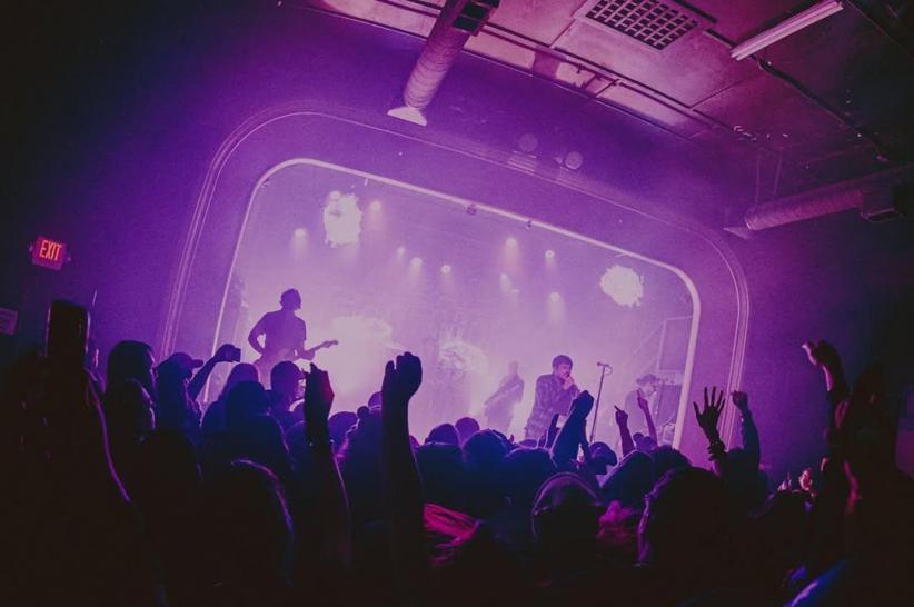 Real Friends, Band Emo/Pop-Punk Asal Amerika Siap Gelar Tur Asia Tenggara - Bagian 4
