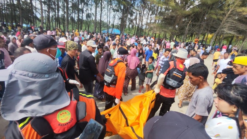 Hanyut, Remaja asal Kerinci Ditemukan Tewas di Pantai Sumedang Sumbar