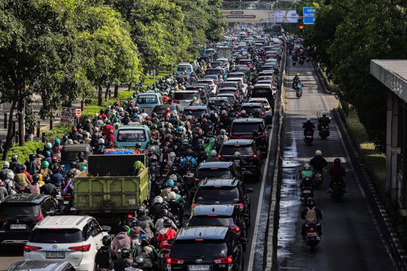 Penampakan Kemacetan Jalanan Jakarta Hari Ini - Bagian 1