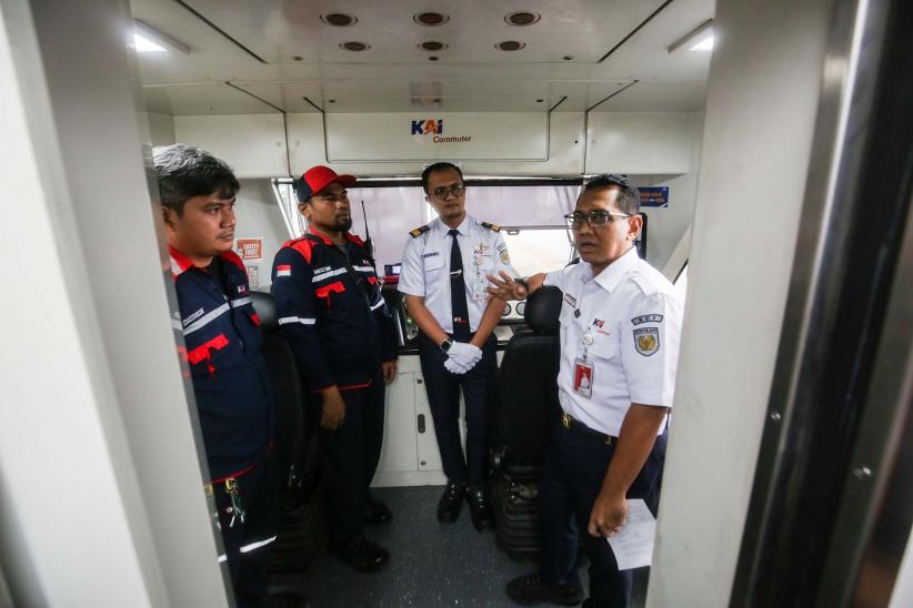 Bebas Hambatan, Naik KA Commuter Line ke Bandara Soetta hanya 39 Menit - Bagian 2