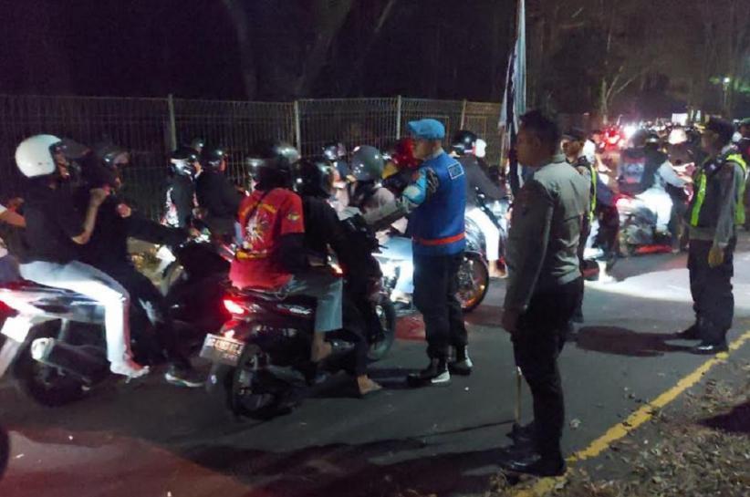 Simpatisan PSHT Blokade Jalan Malang-Blitar, Langsung Dibubarkan Polisi