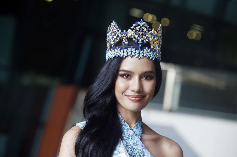 Potret Miss World 2025 Opal Suchata Chuangsri Tiba di Bandara Soetta - Bagian 2