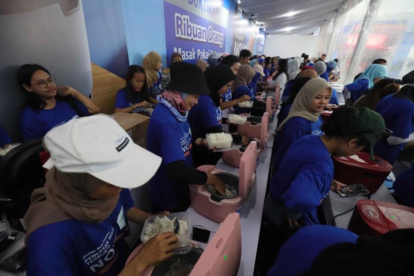 Rekor Muri Masak Nasi 2 Hari Nonstop Tanpa Basi - Bagian 2