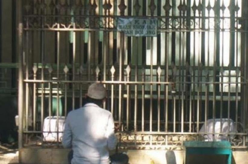 title Karomah Mbah Bolong, Buat Lubang di Masjid Sunan Ampel Tembus Kakbah Karomah Mbah Bolong, Buat Lubang di Masjid Sunan Ampel Tembus Kakbah