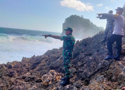 Kronologi 3 Remaja Terseret Ombak di Pantai Watu Lepek Malang, 1 Tewas