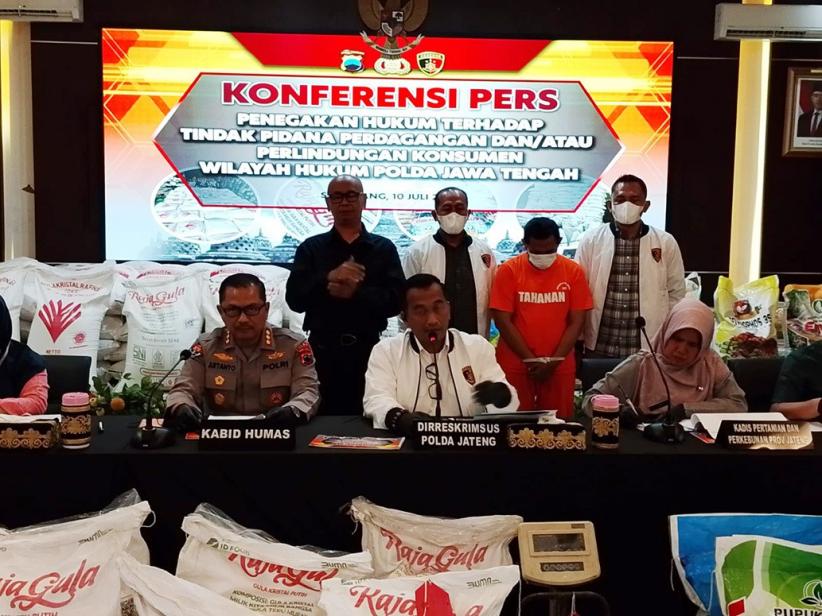Penampakan Gula Oplosan dan Pupuk Palsu - Bagian 2