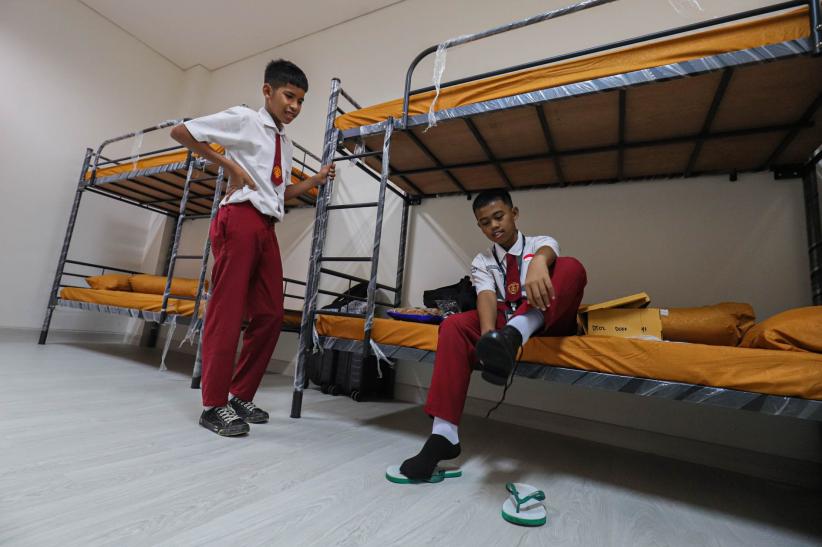 Tangis Orang Tua Pecah Melepas Anak Ikuti Sekolah Rakyat - Bagian 5