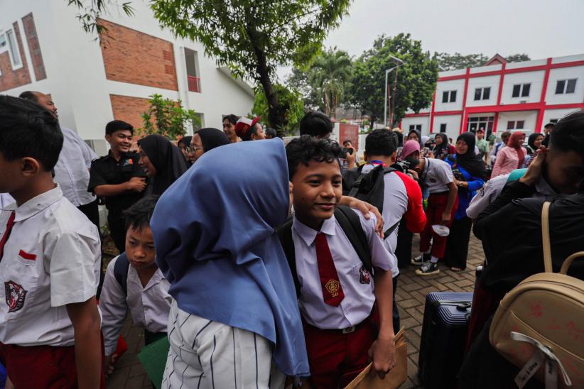 Tangis Orang Tua Pecah Melepas Anak Ikuti Sekolah Rakyat - Bagian 2