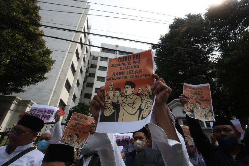 Aksi Unjuk Rasa Guru Pendidikan Agama Islam, Ini Tuntutannya - Bagian 2