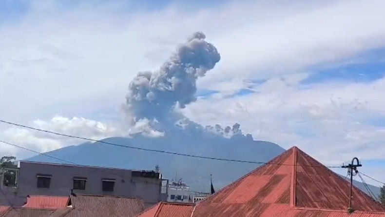 Gunung Marapi 7 Kali Meletus, Aktivitas Vulkanik Meningkat