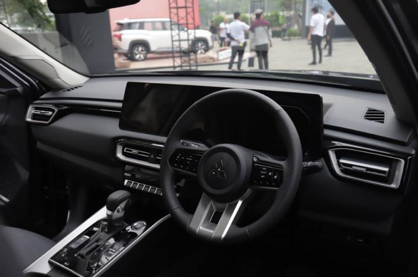 Tampilan Mitsubishi Destinator, SUV Terbaru Bidik Pasar ASEAN - Bagian 5