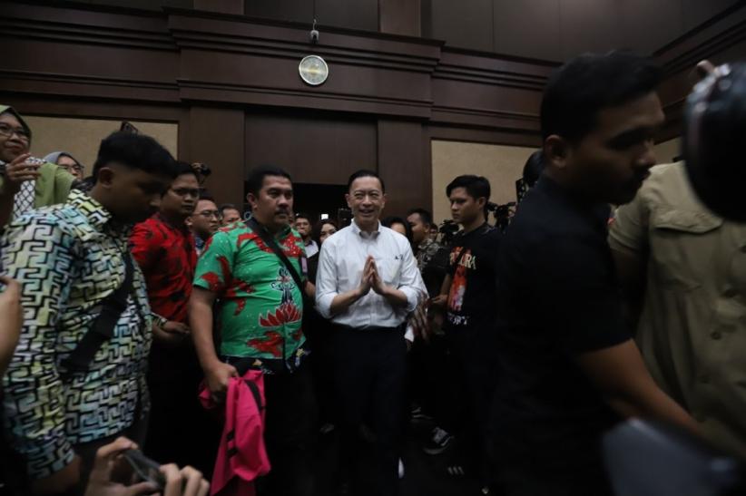 Anies Baswedan hingga Rocky Gerung Duduk Bareng Tunggu Vonis Tom Lembong - Bagian 5