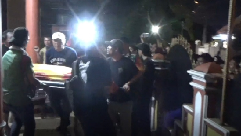 title Selidiki Perampokan Sadis di Rumah Lansia di Medan, Polisi Olah TKP dan Periksa CCTV Selidiki Perampokan Sadis di Rumah Lansia di Medan, Polisi Olah TKP dan Periksa CCTV