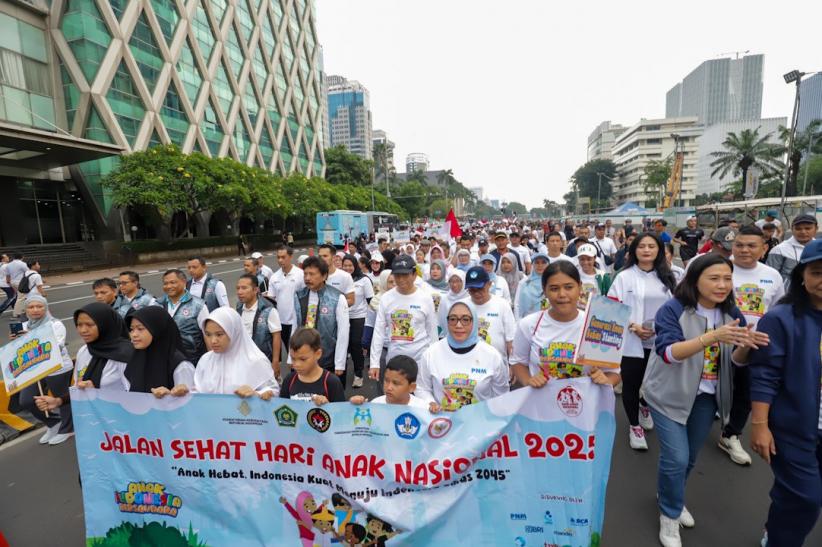 Keseruan Istri Wapres, Selvi Ananda Bermain Tapak Gunung hingga Gelindingan - Bagian 9