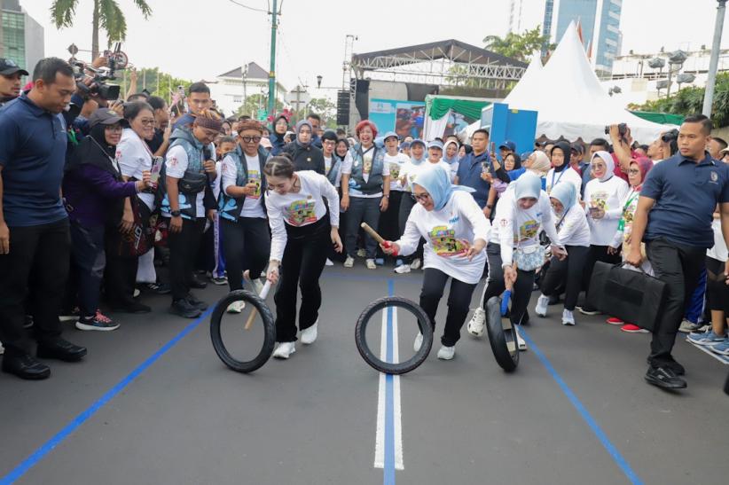 Keseruan Istri Wapres, Selvi Ananda Bermain Tapak Gunung hingga Gelindingan - Bagian 3