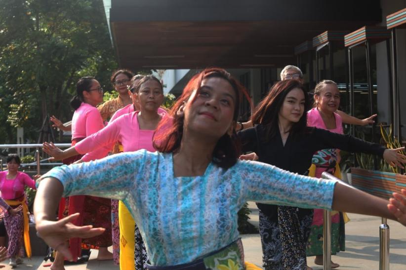 Melihat Latihan Komunitas Kebaya Menari - Bagian 5