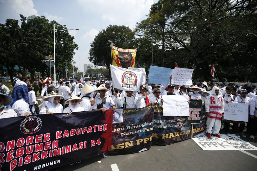 Aksi Damai Tenaga Honorer R4 - Bagian 4