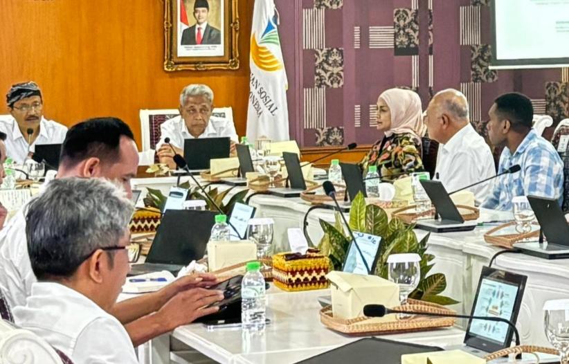 Dorong Sekolah Gratis di Taput, Bupati Jonius Taripar Gelar Audiensi dengan Kemensos