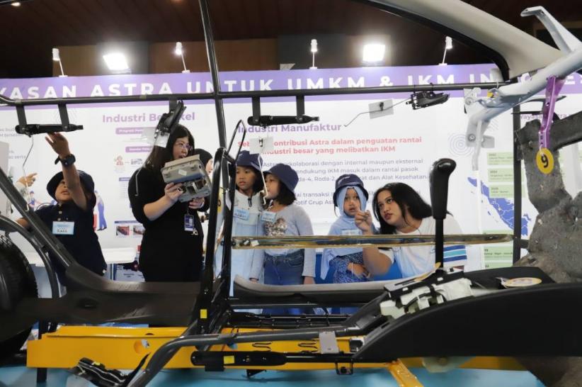 Field Trip GIIAS 2025: Literasi Keuangan dan Perkenalan Produk UMKM kepada Anak - Bagian 5
