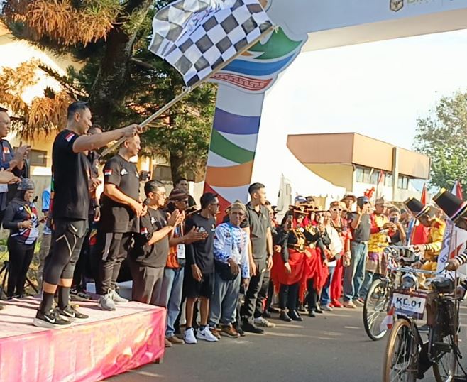 Fornas 2025 NTB, AHY Terkejut Peserta Lansia Kayuh Sepeda dari Lahat ke Lombok