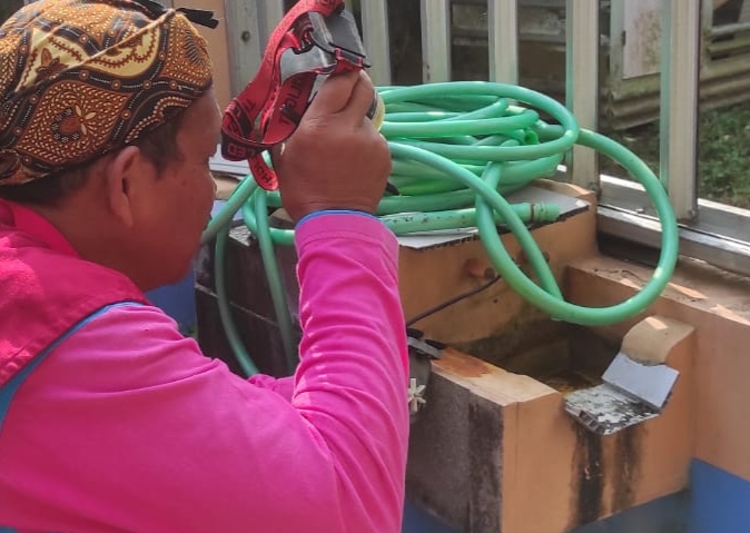 title Tekan Kasus DBD, Puskesmas Sidorejo Lor Gerebek Jentik  Tekan Kasus DBD, Puskesmas Sidorejo Lor Gerebek Jentik