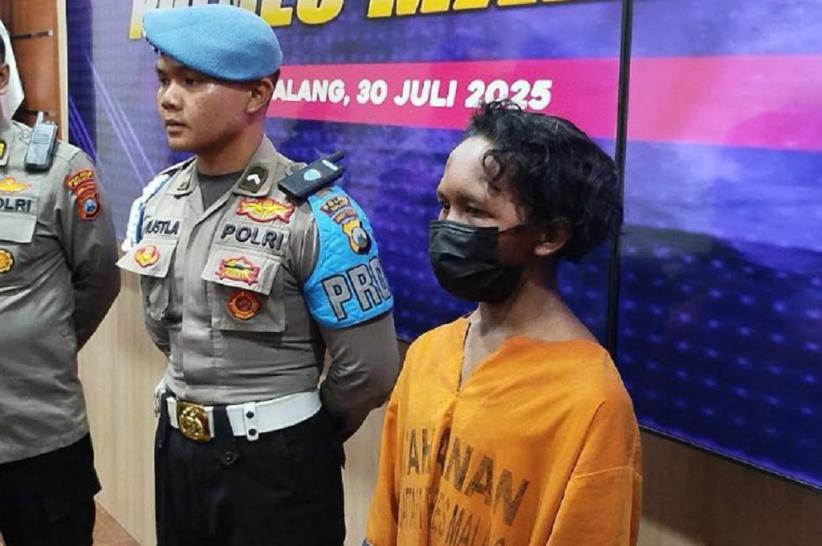 title Tampang Pemuda Bejat di Malang, Cabuli Bocah Tetangga Usia 4 Tahun Berulang Kali Tampang Pemuda Bejat di Malang, Cabuli Bocah Tetangga Usia 4 Tahun Berulang Kali